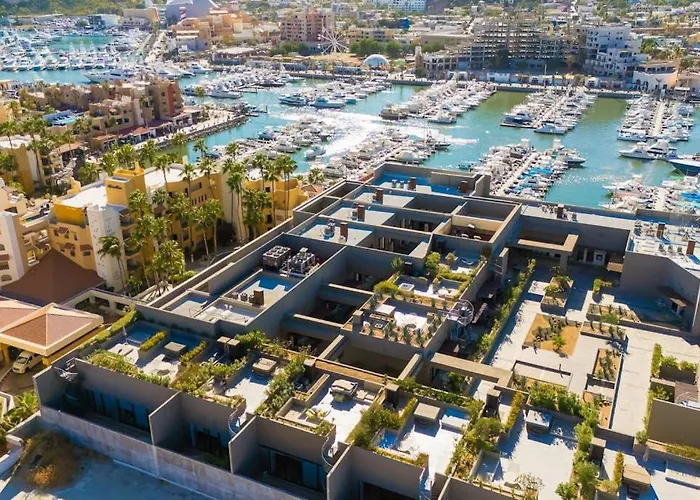 Ferienhaus Modern Marina-view Penthouse With Private Hot Tub, Pool & Netflix Cabo San Lucas